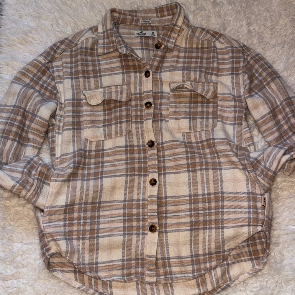 Hollister Women’s Boyfriend Fit Plaid Shacket, Size Medium - Picture 2 of 15